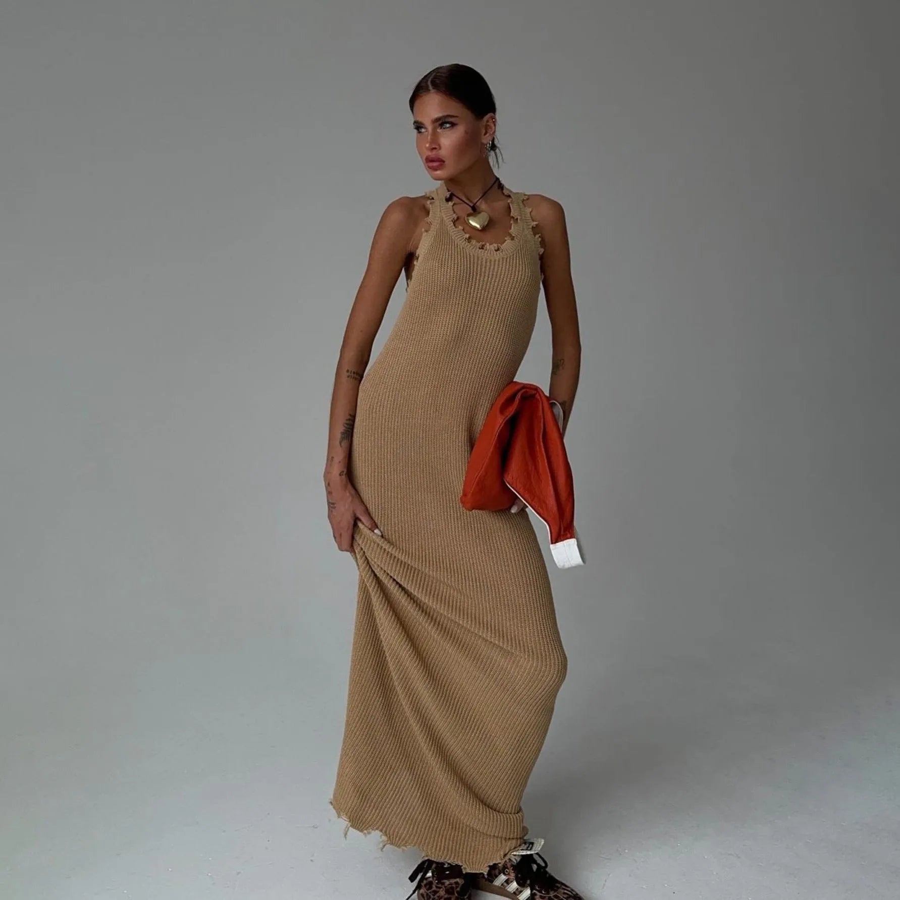 Frayed Hem Slim Fit I-shaped Vest Knitted Dress - Bellarte Enchanté Frayed Hem Slim Fit I-shaped Vest Knitted Dress